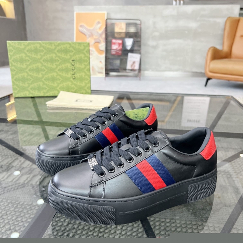 G*u*i casual shoes